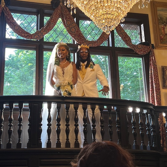 Meet your Posher, Erica - Picture 5 of 8